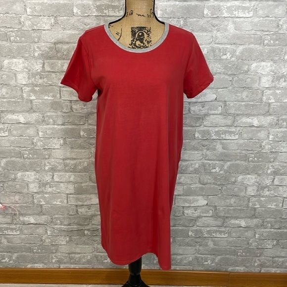Hem & Thread Twisted Open Back T-Shirt Dress - Picture 1 of 7